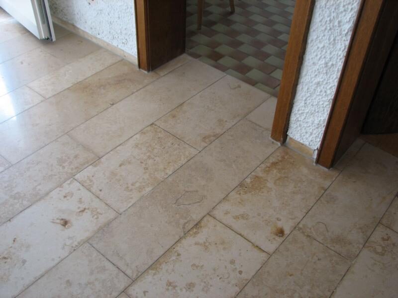 Stumpfen Steinboden neu aufgebaut