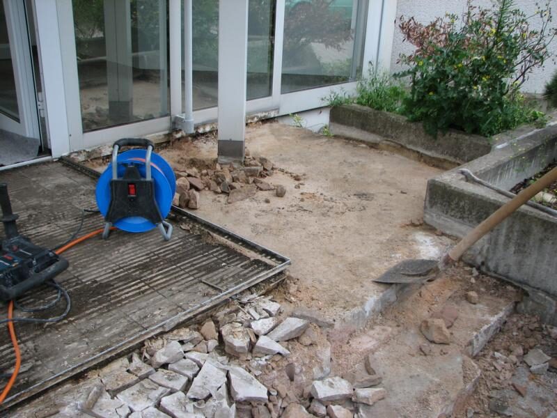 Eingangspodest von Grund auf neu aufgebaut