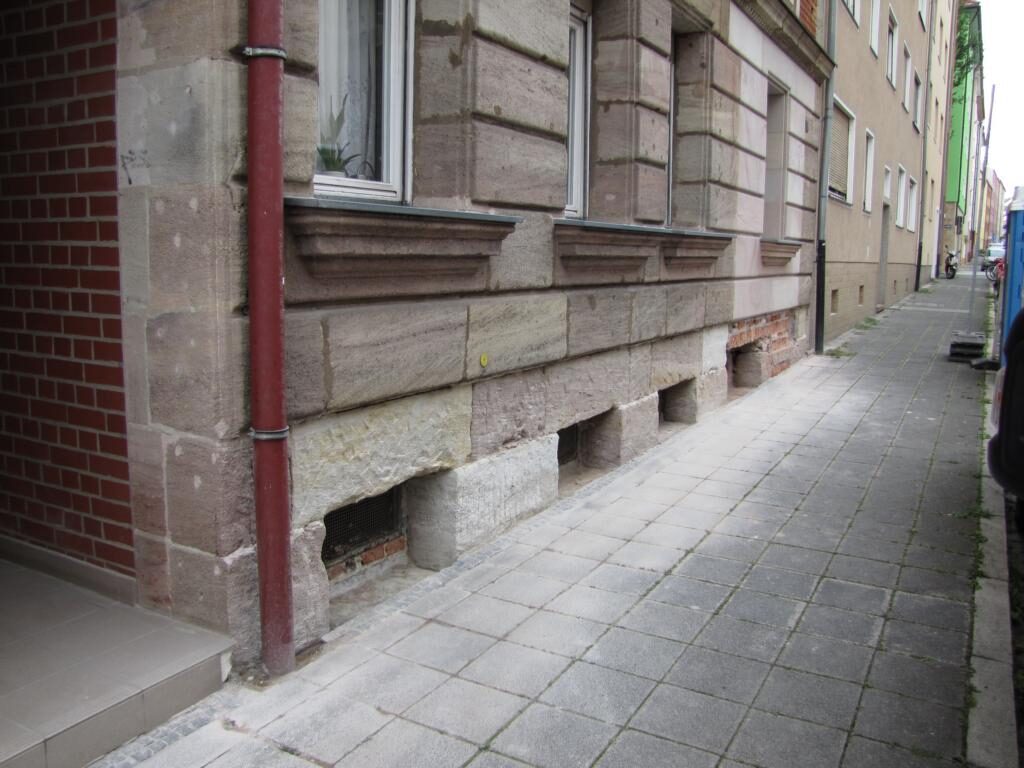 Sockelbekleidung aus deutschem Granit