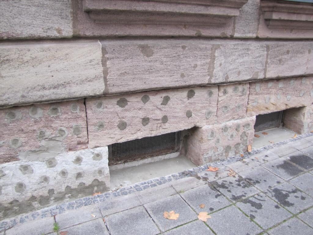 Sockelbekleidung aus deutschem Granit