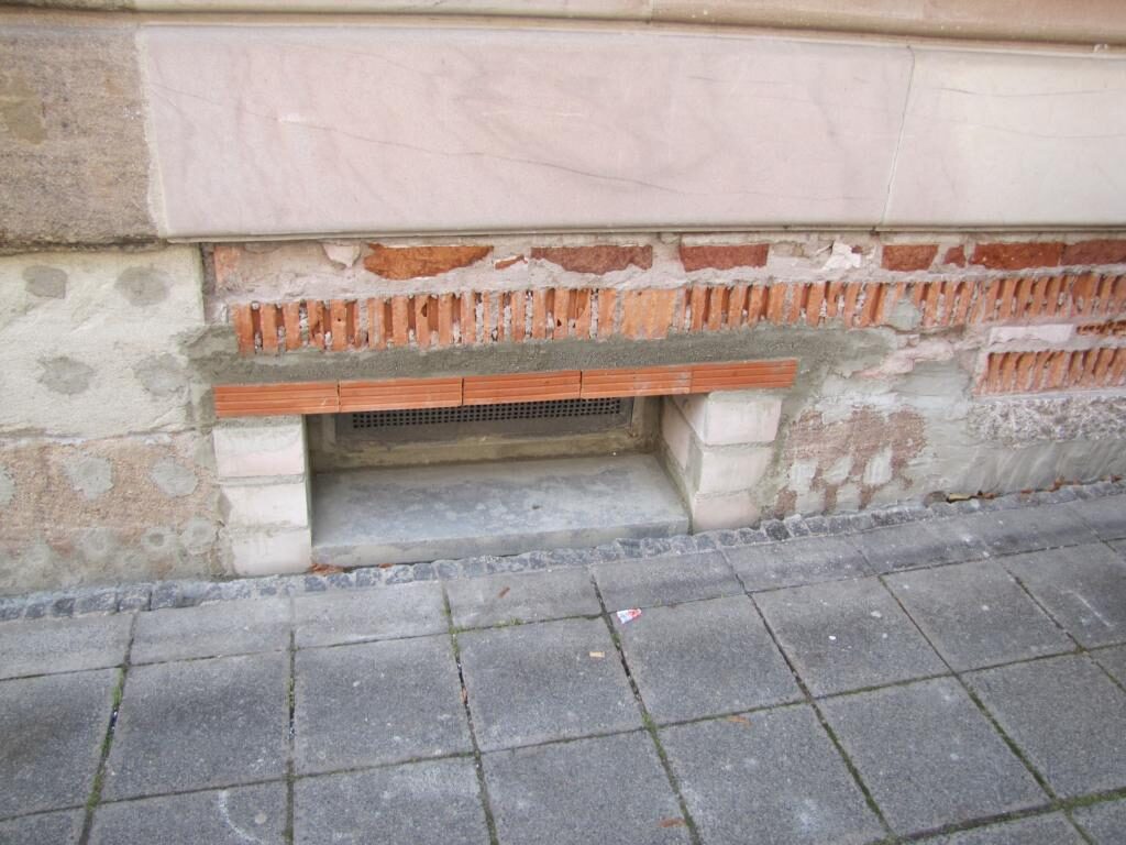 Sockelbekleidung aus deutschem Granit