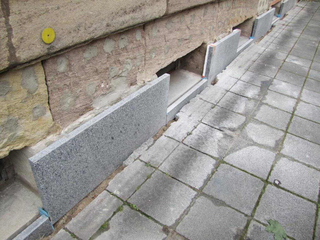 Sockelbekleidung aus deutschem Granit