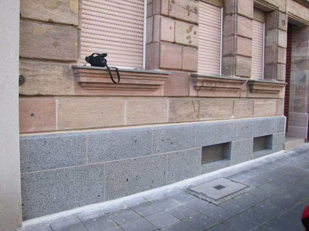Sockelbekleidung aus deutschem Granit