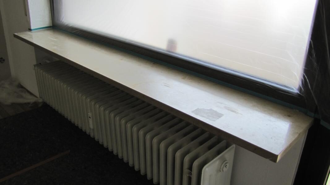 Fensterbänke aus Kalkstein restauriert