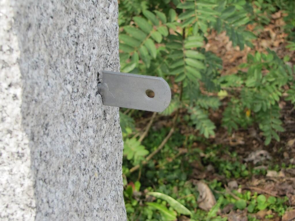 Gartenpfeiler aus Naturstein