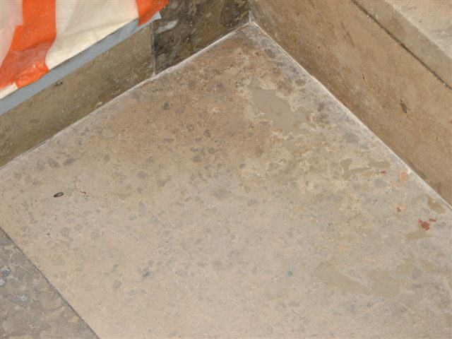 Kellerboden gereinigt und geschliffen