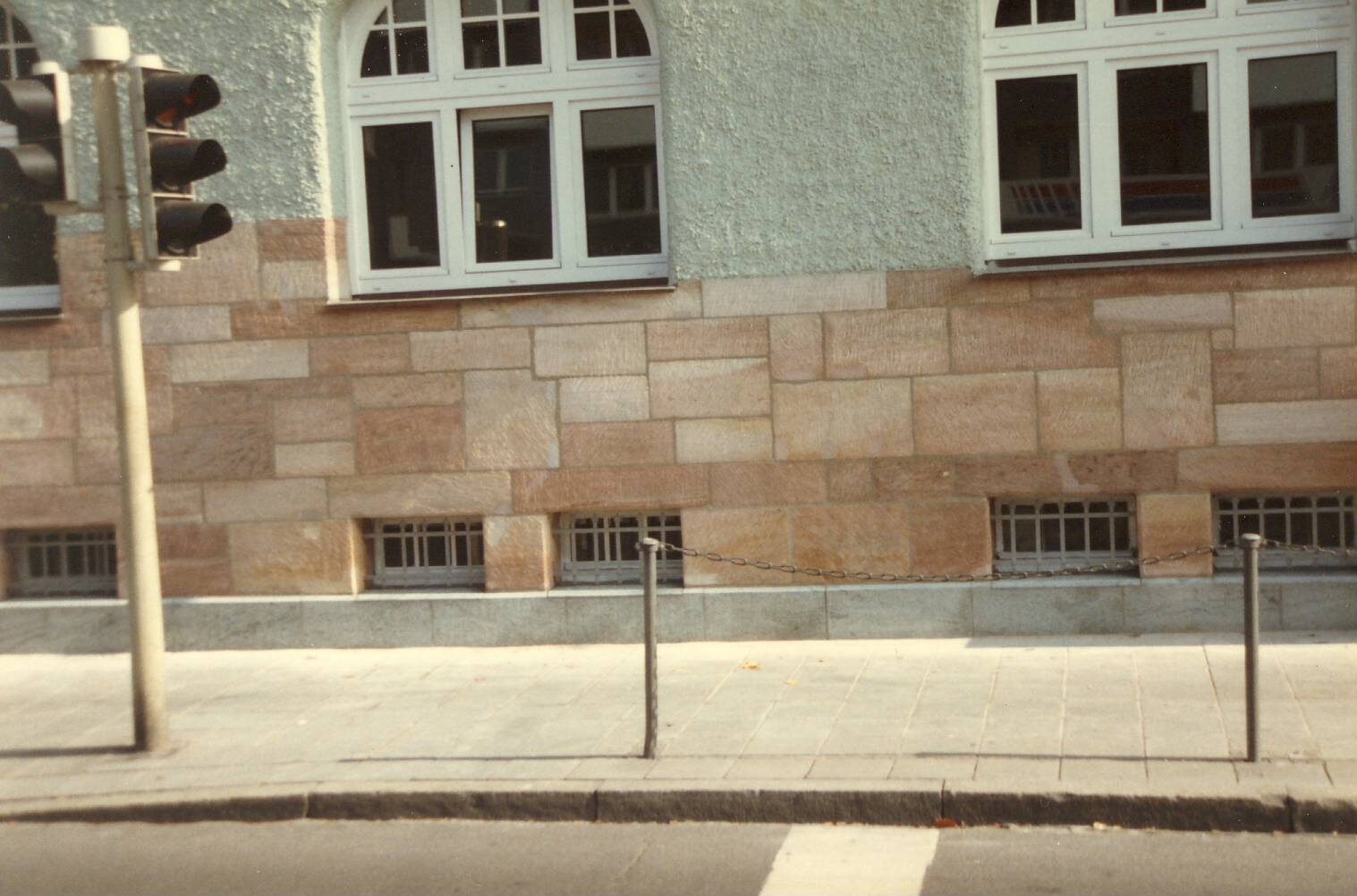 Sandsteinfläche neu aufgemauert
