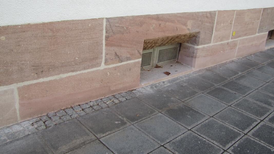 Sockelband an einem Wohnhaus erneuert