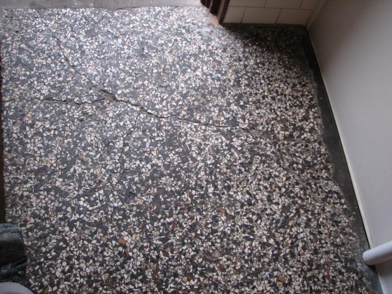 Terrazzoboden mit Fehlstellen instand gesetzt