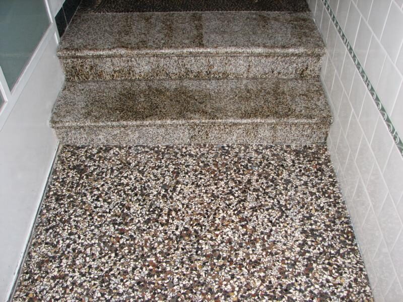Terrazzoboden mit Fehlstellen instand gesetzt