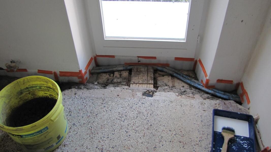 Küchenboden aus Terrazzo aufgearbeitet