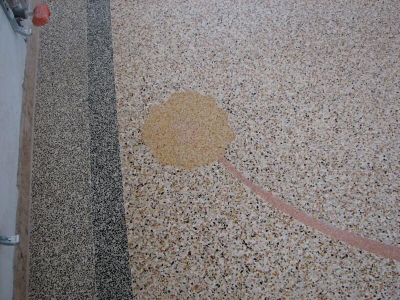 Terrazzo neu gegossen, mit eingelegter Sonne