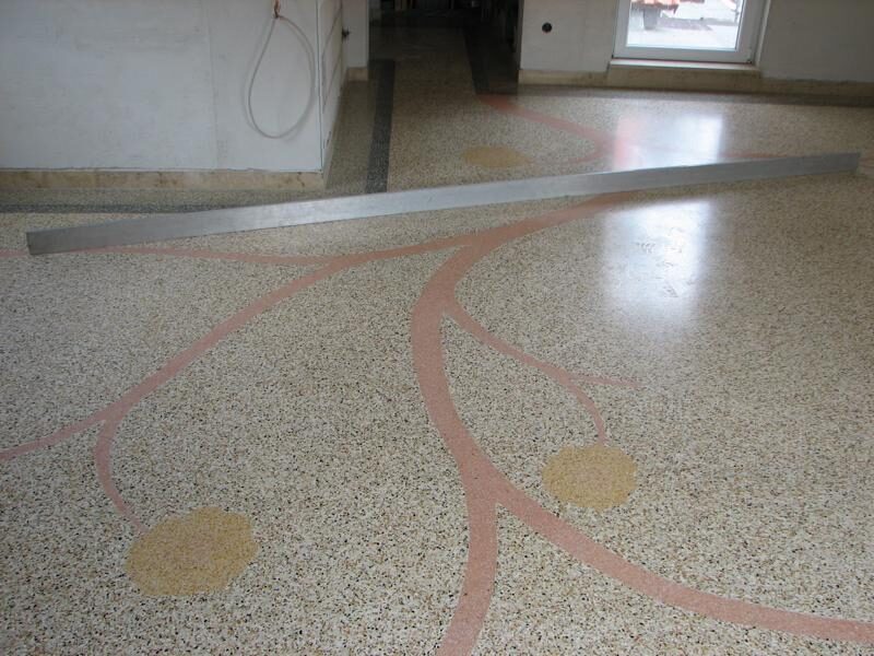 Terrazzo neu gegossen, mit eingelegter Sonne