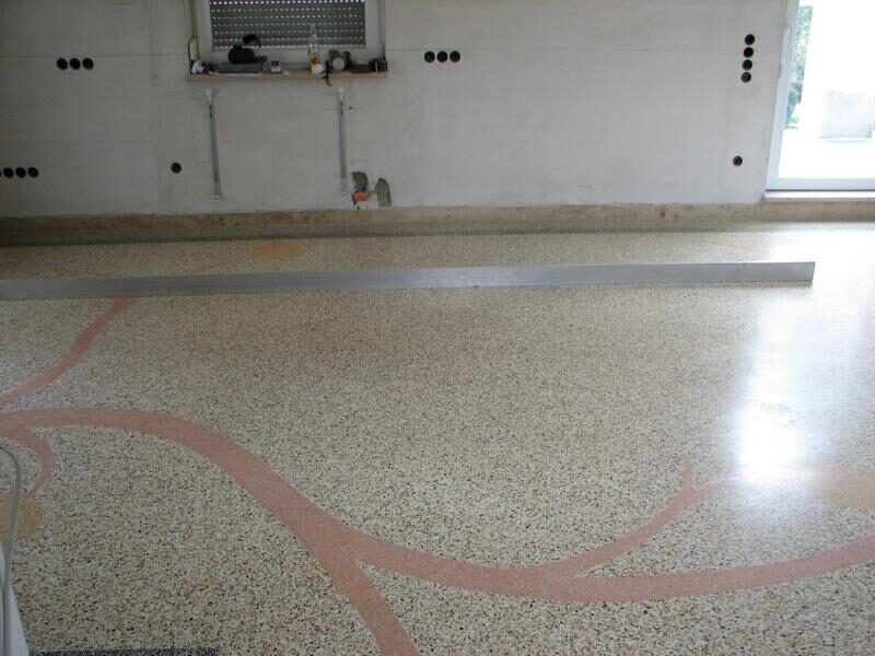 Terrazzo neu gegossen, mit eingelegter Sonne